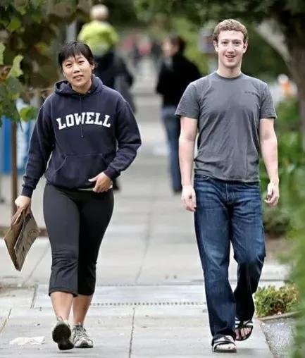 扎克伯格身价怎么涨的扎克伯格身价飙升之路，探究其财富增长背后的原因
