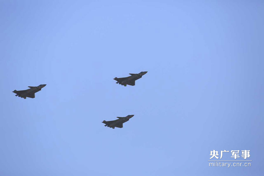 阅兵空中梯队将呈现4大亮点阅兵空中梯队四大亮点揭秘，展现空中力量的荣耀时刻