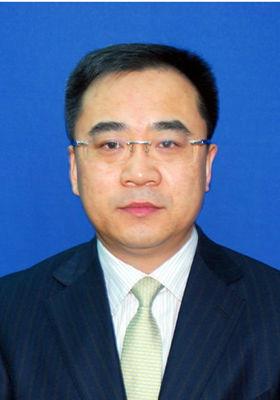 “00后”任550亿市值公司总经理关于一位00后担任一家市值高达550亿的公司总经理的情况，我们可以从多个角度来分析这一现象。